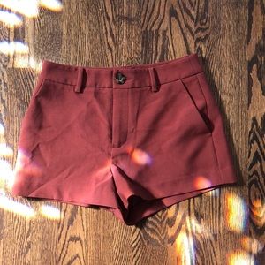 High-waisted auburn shorts